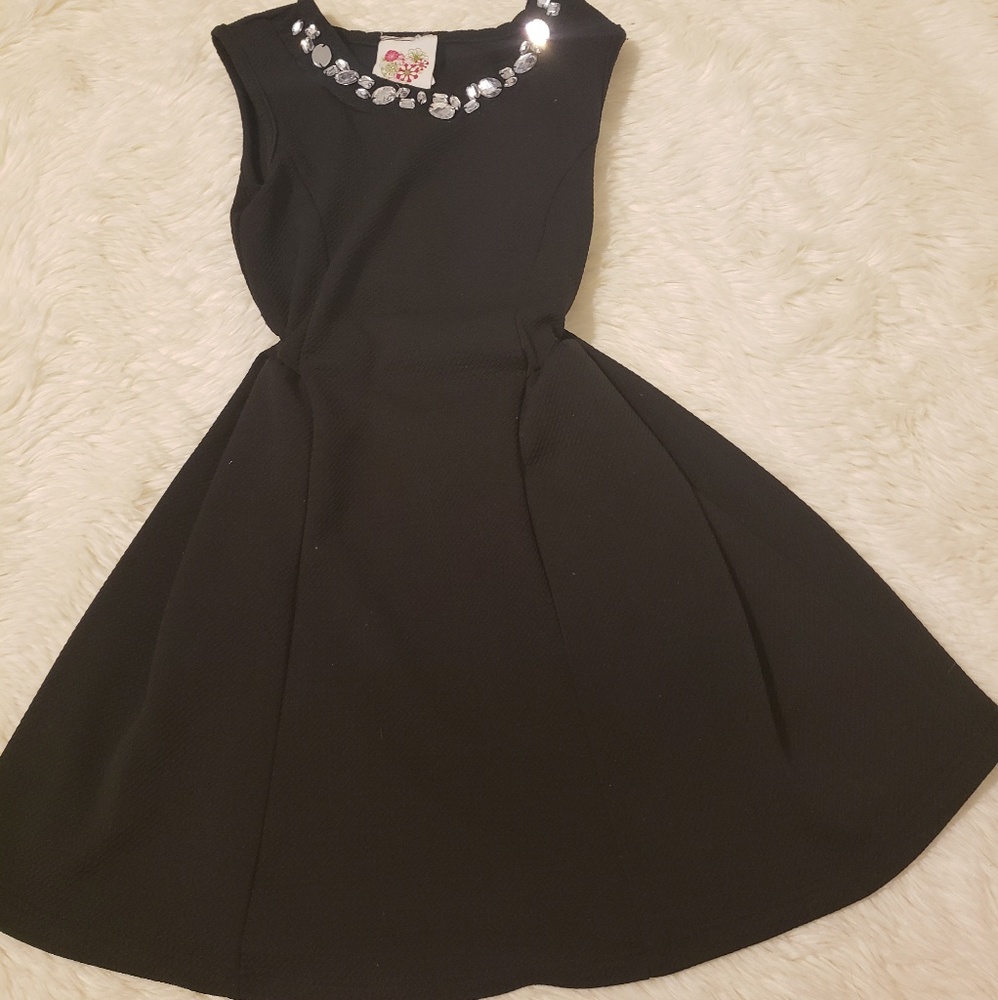 Girls SIZE 7 Black dress